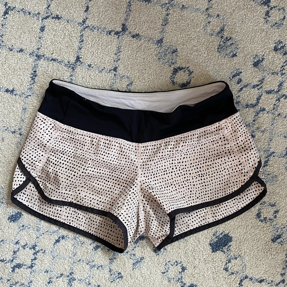 Lululemon Shorts - Size 4